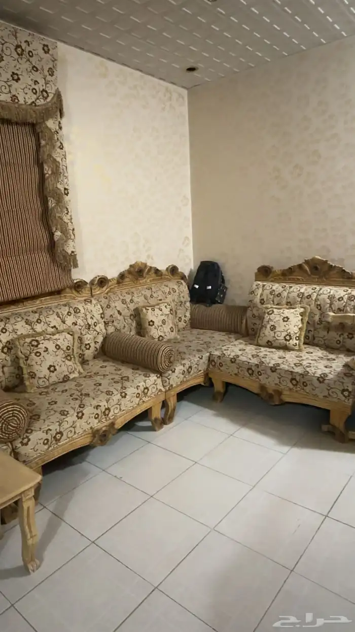 غرفه نوم وكنب 3