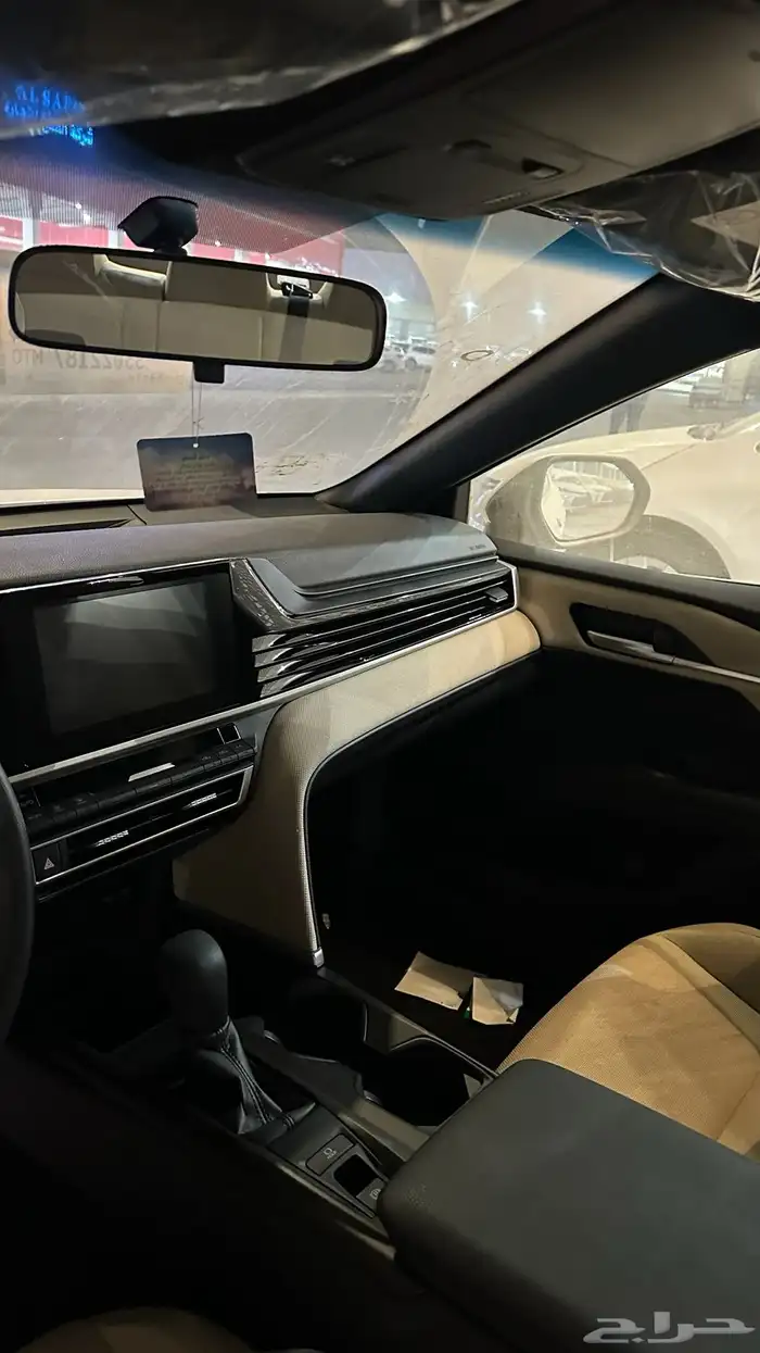 كامري 2025 E ستاندر سعودي ب111.500 شامل الضريبة 3