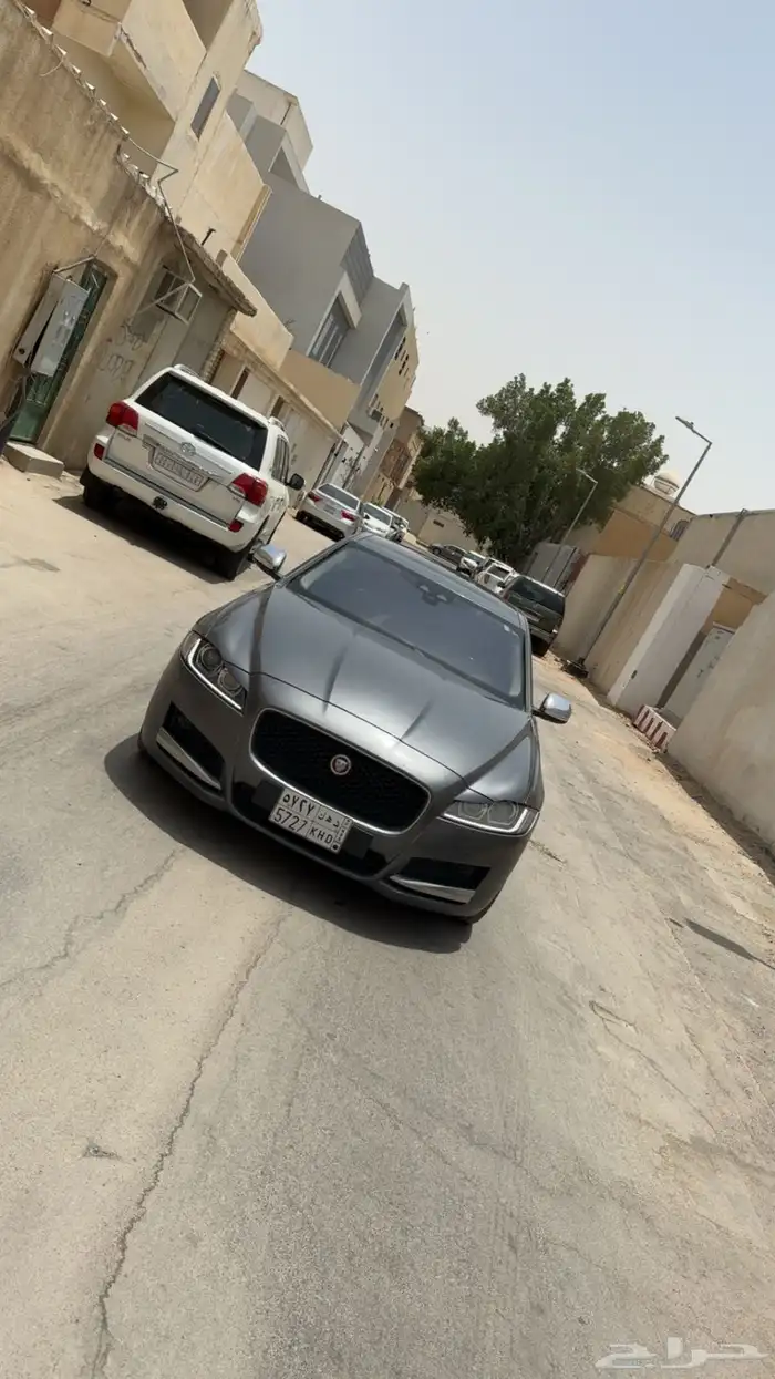 جاكوار XF مصدوم 2