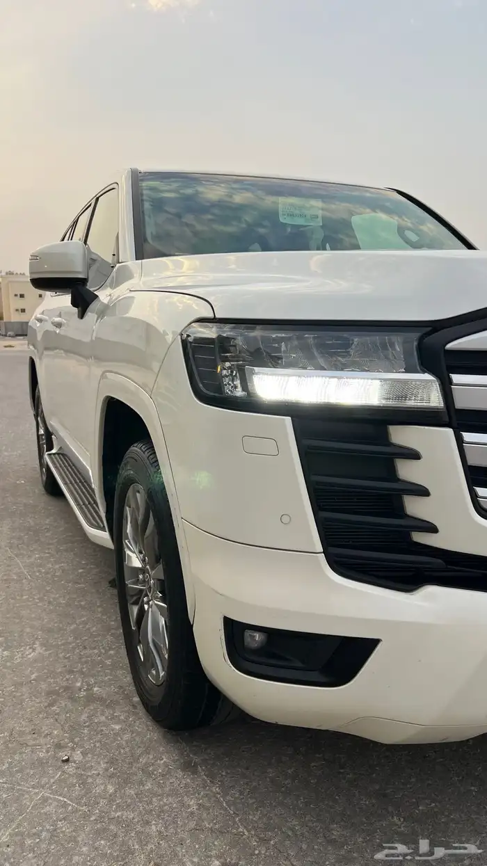 لاندكروزر - جي اكس ار 2022 - فئه -L3 مالك واحد شرط 16