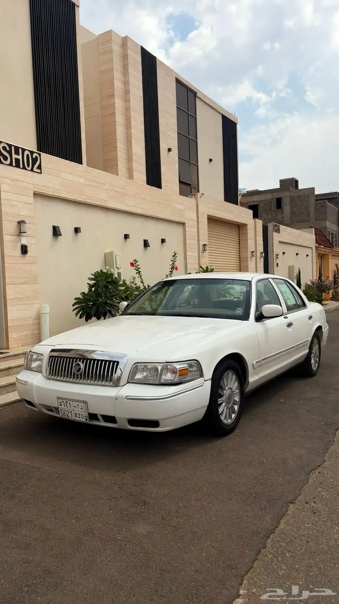 فورد جراند ماركيز 2008 نضيف 3