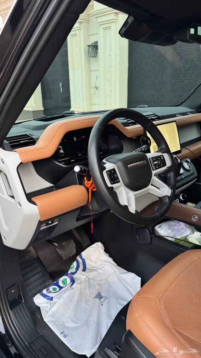 ديفندر HSE اسود 2023 الفردان v6 29