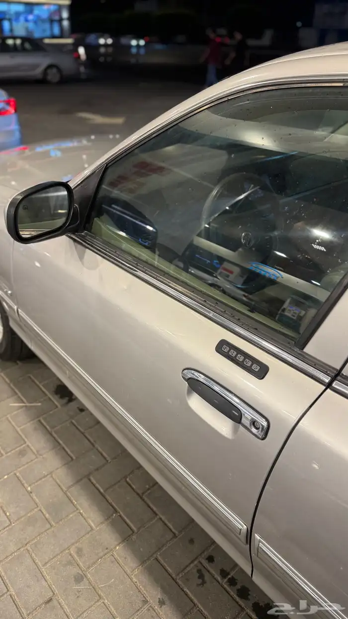 فورد ماركيز 2009 المالك الاول عداد 260 الف 15