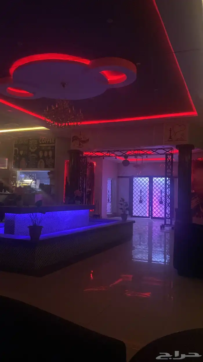 مطلوب موظفين موظفات لدى مقهى 1mرفحاء 0