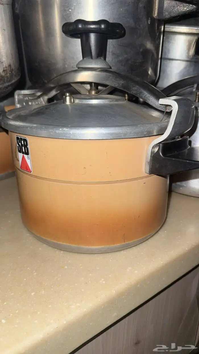 مطلوب كواتم ملونه 0