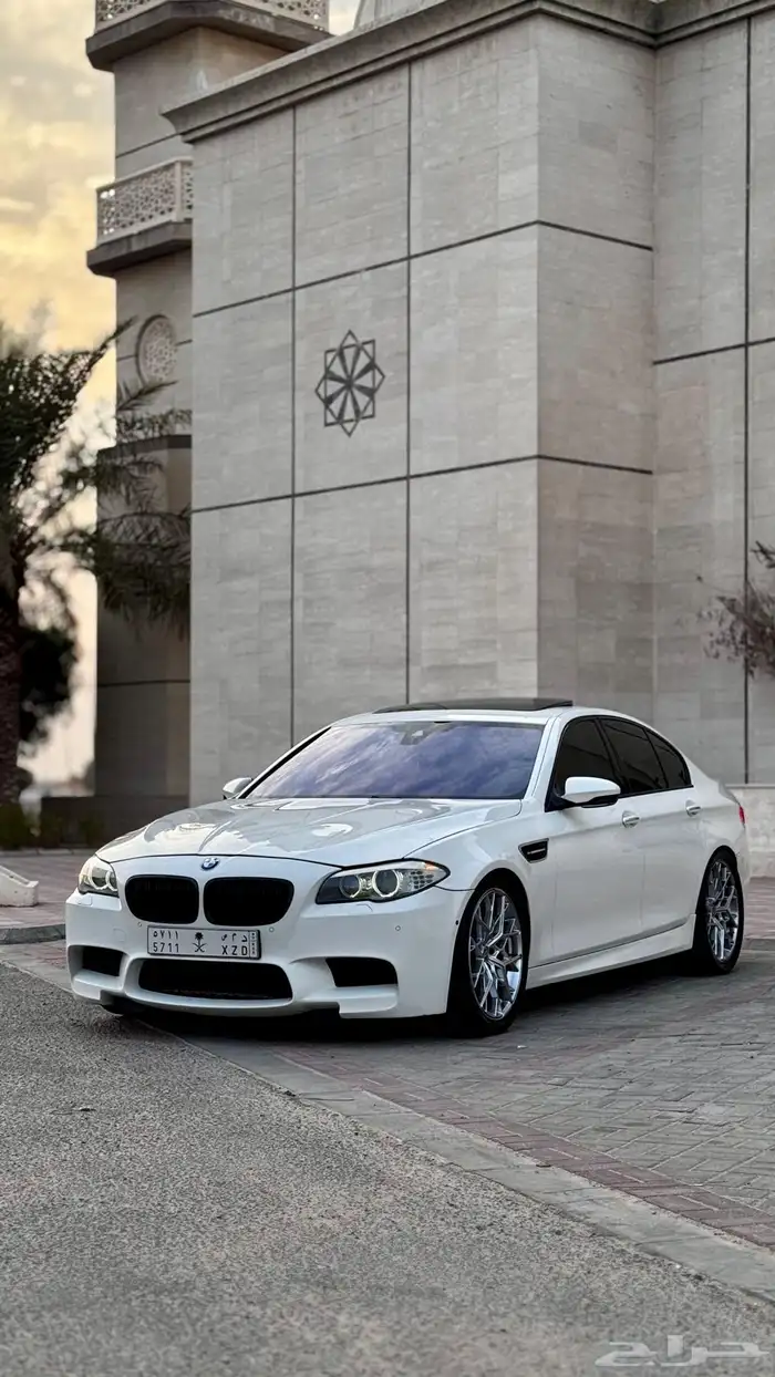 بي ام دبليو M5 F10 2013 8