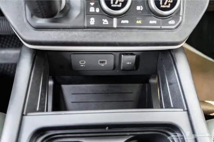 لاند روفر ديفندر Land Rover Defende XS Edition موديل 2022 17