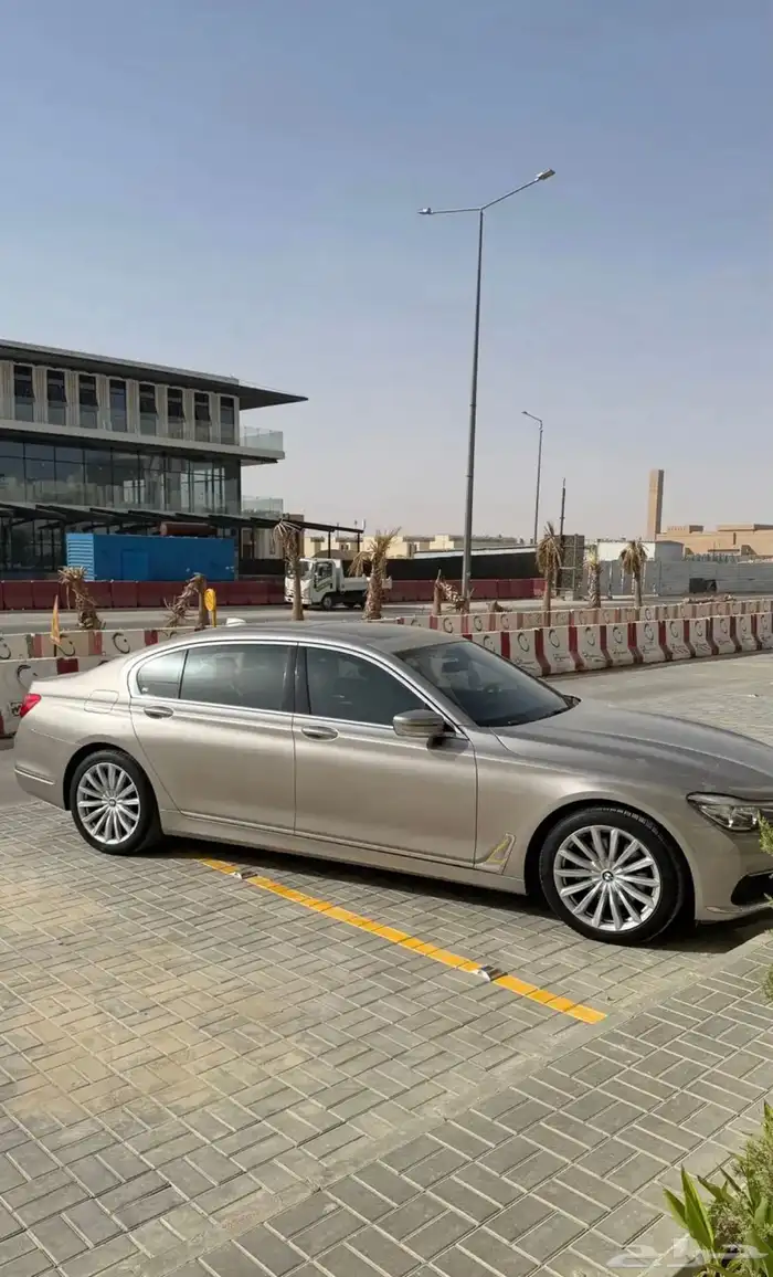 بي ام دبليو 2018 بزنس الناغي سعودي 13