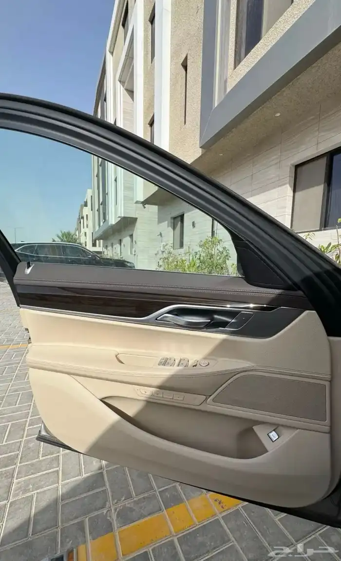 بي ام دبليو 2018 بزنس الناغي سعودي 6