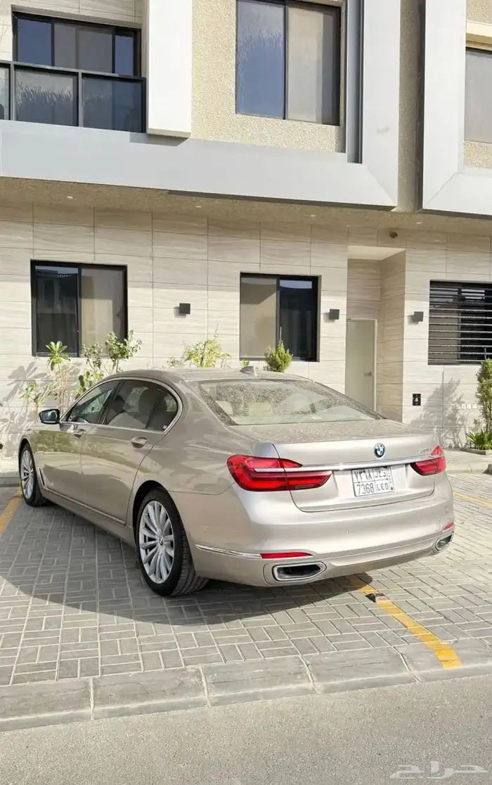 بي ام دبليو 2018 بزنس الناغي سعودي 15