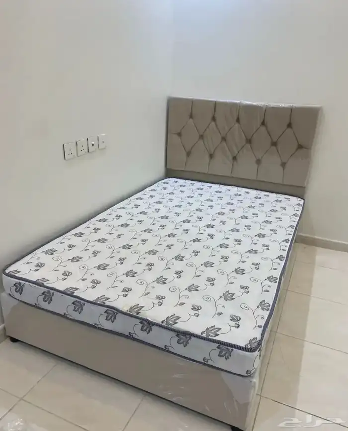 high quality medium size bed mattress available 0