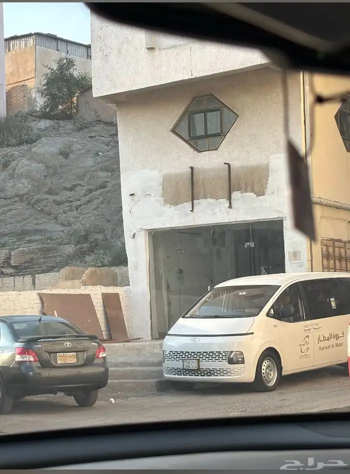 ايجار محل على طريق ام القرى 0