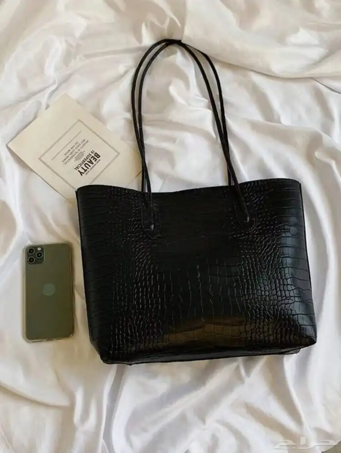 شنطة فخمة نسائية من ماركة هولد مصممه من متجرنا 0