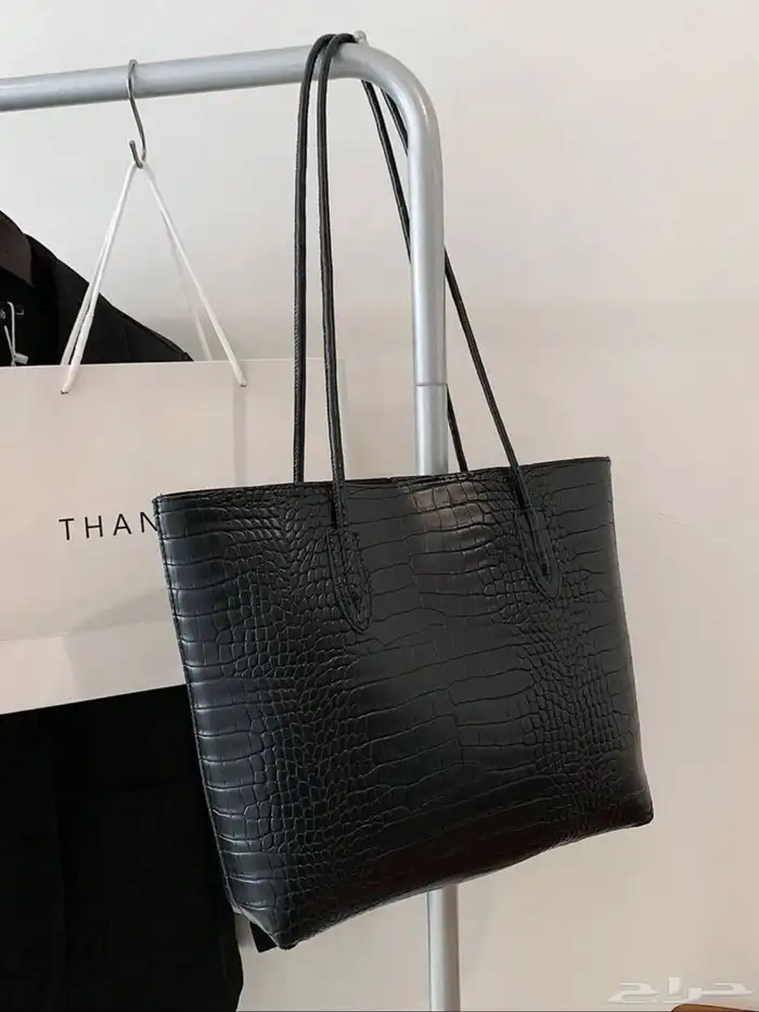 شنطة فخمة نسائية من ماركة هولد مصممه من متجرنا 3