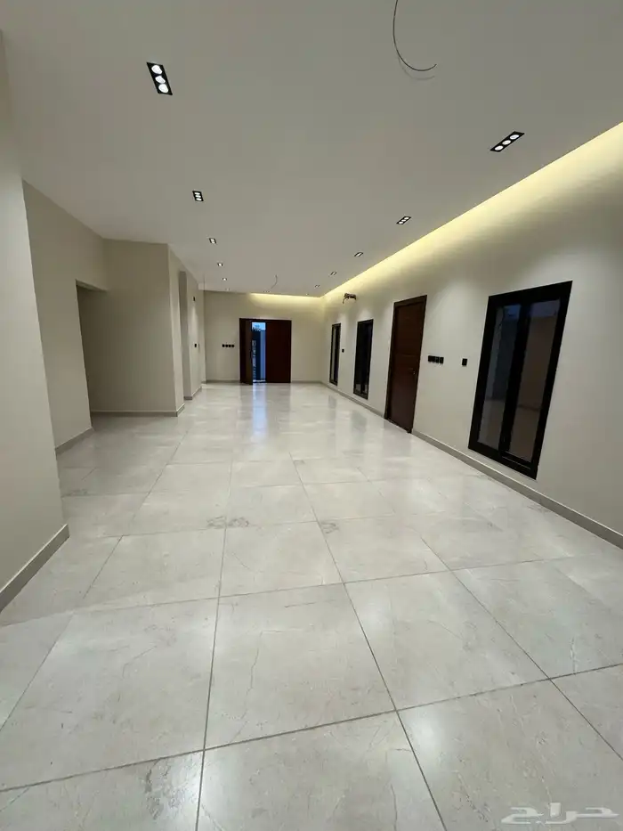 للبيع فيلا تصميم مودرن جدة حي الصواري 13