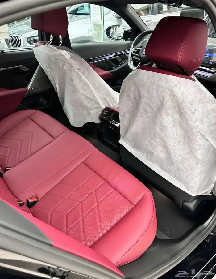 BMW 520 i 2025 الفئه الخامسه شبه جديده المالك الاول 4