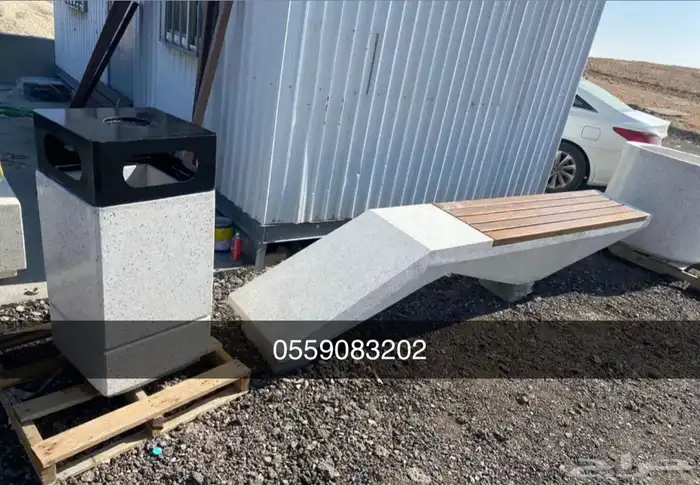 كراسي خرسانية حاويات نفايات مناهيل أحواض زراعة تجميلية 32