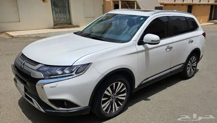 ميتسوبيشي اوتلاندر موديل 2022 للبيع 0