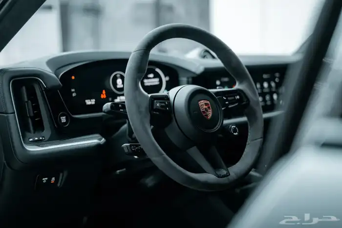 Porsche Cayenne S Coupe 2024 9