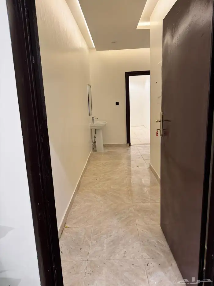 شقة مجددة للتأجير - سكن موظفين 4
