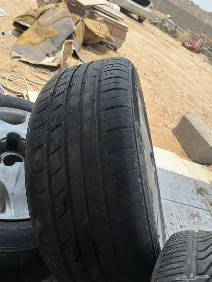 جنوط لكزس 2002 اصلي بكفراتها 2 نص عمر و 2 جديدة 4