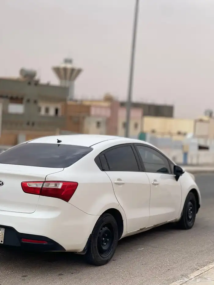 للبيع كياء 2013 ريو 5