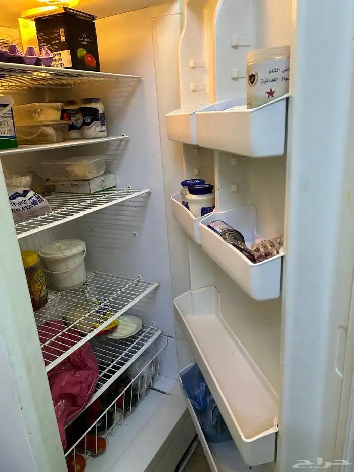 طاولة طعام ثلاجة فريزر 2