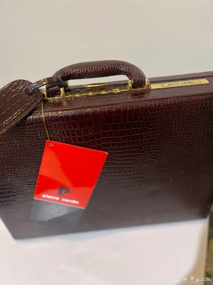 حقيبة دبلوماسية 0