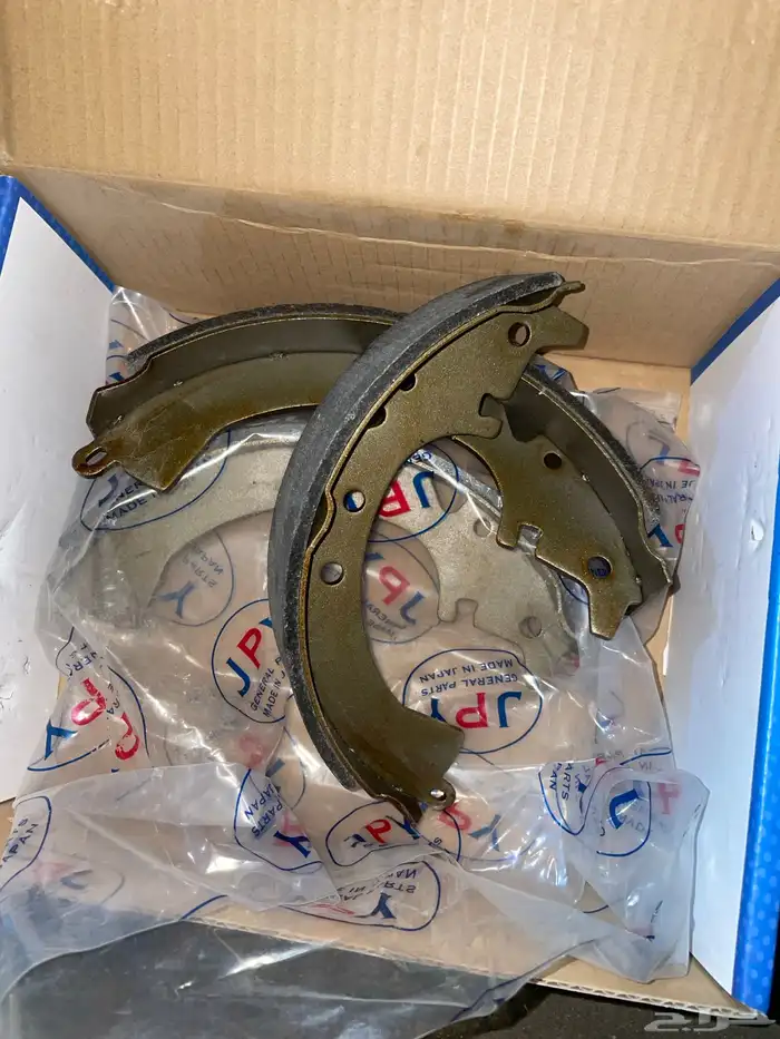 فحمات خلفي كرسيدا 89-81 1