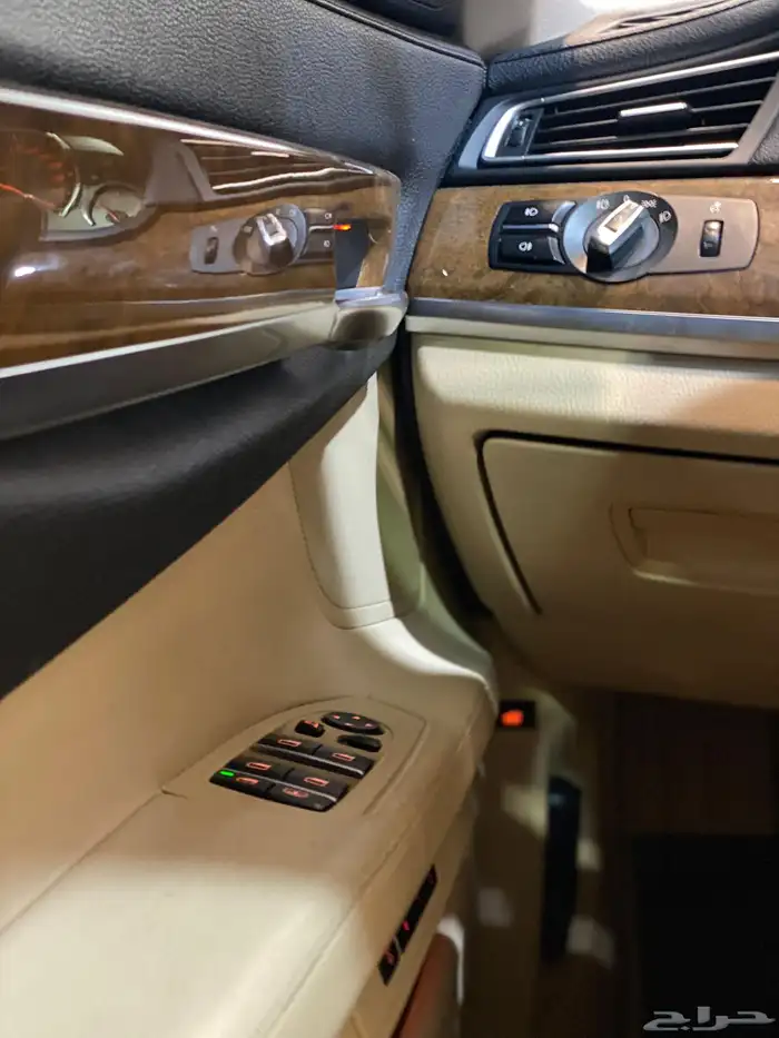 بي ام دبليو 730Li 2011 بحالة نظيفة 23