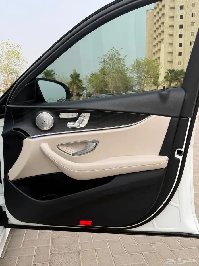 مرسيدس E350 2022 21