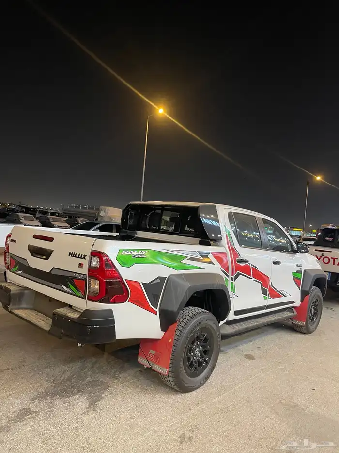 عرض خاص هايلكس GR SPORT V6 دبل موديل 2025 بطاقه جمركيه 2