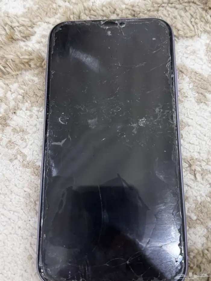 للبيع ايفون 11العايدي 3