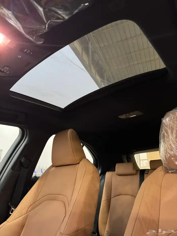 لكزس UX300h فئة AH هايبرد 2024 10