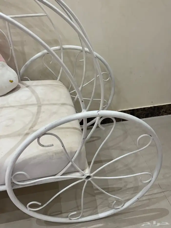 سرير اطفال و مواليد (شكل عربه) 3