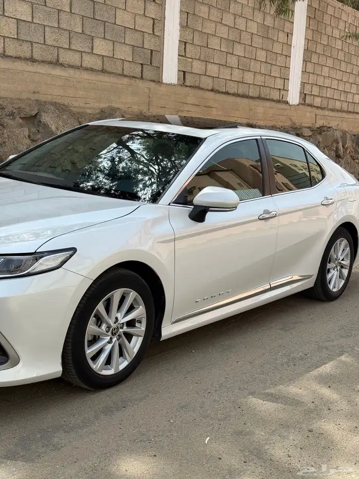 كامري 2023 GLE فل كامل سعودي 4