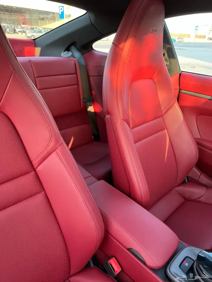 بورش كاريرا PORSCHE CARRERA 911 2025 22