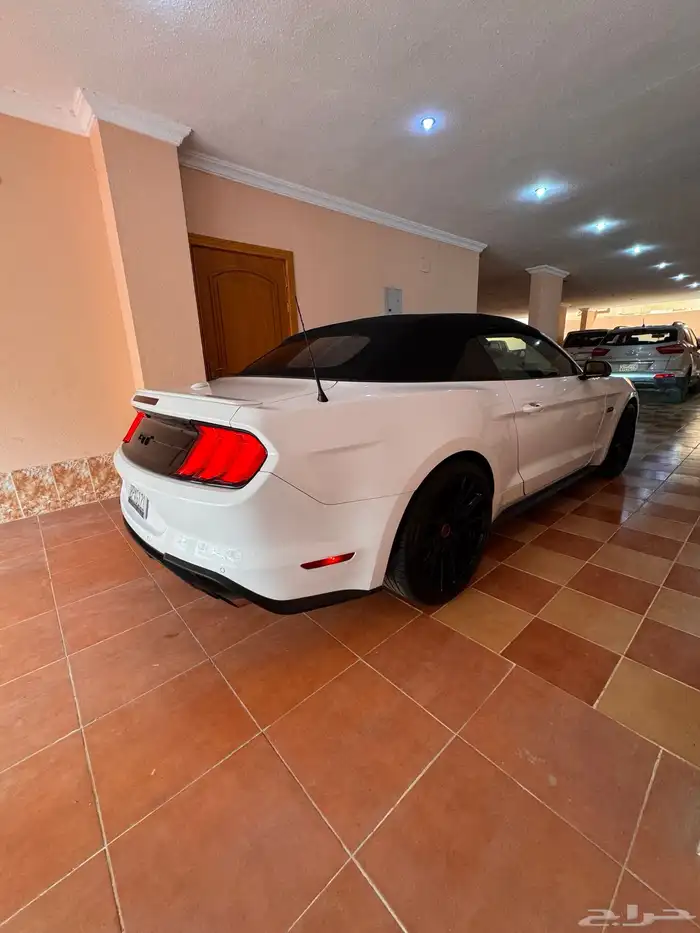 فورد موستنج GT 5.0 2020 بريميوم 32