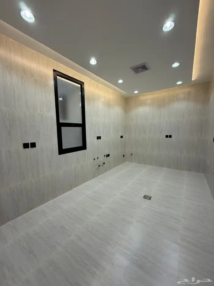 للبيع شقق علويه وشقق ارضيه تشطيب vip ف ابها البديع 11