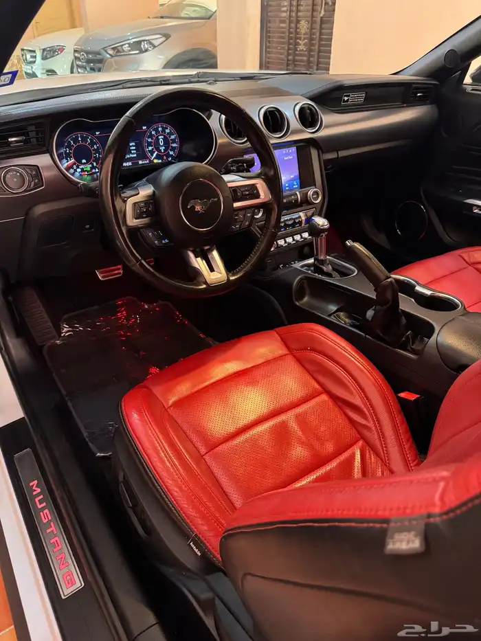 فورد موستنج GT 5.0 2020 بريميوم 35