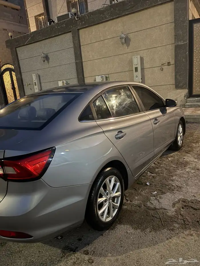 سياره mg5 2020 6