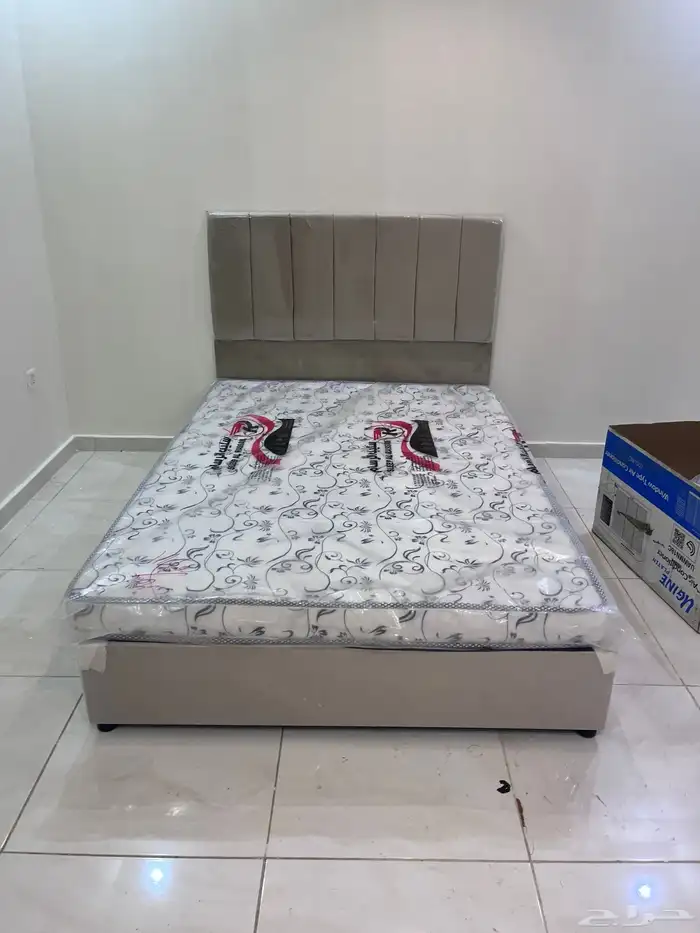 high quality medium size bed mattress available 3
