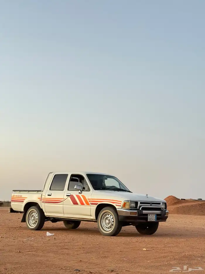 هايلكس 93 7