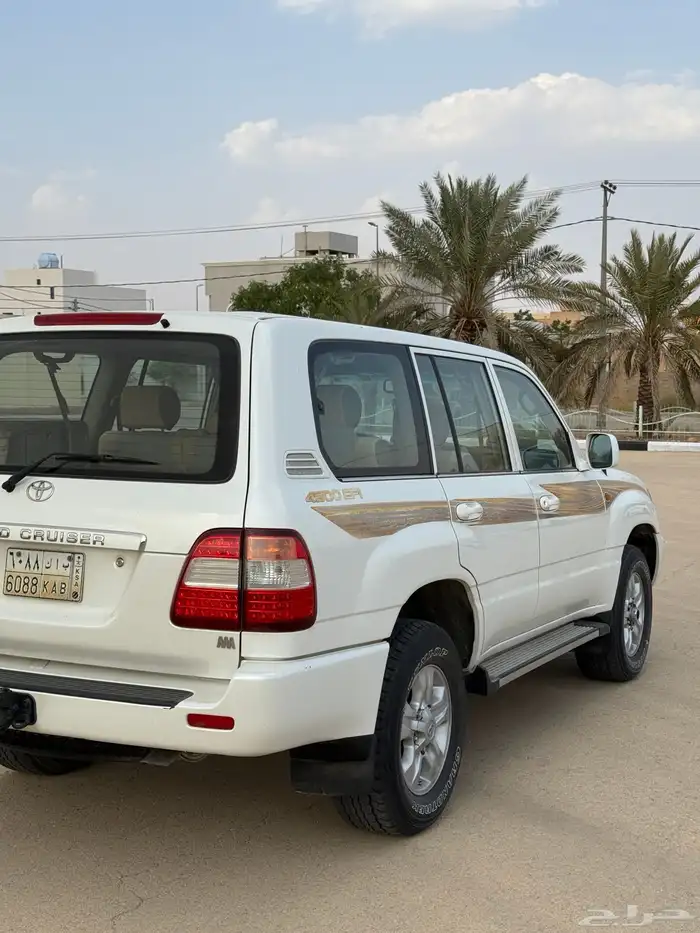 جيب لاندكروزر 2007 نظيف 1