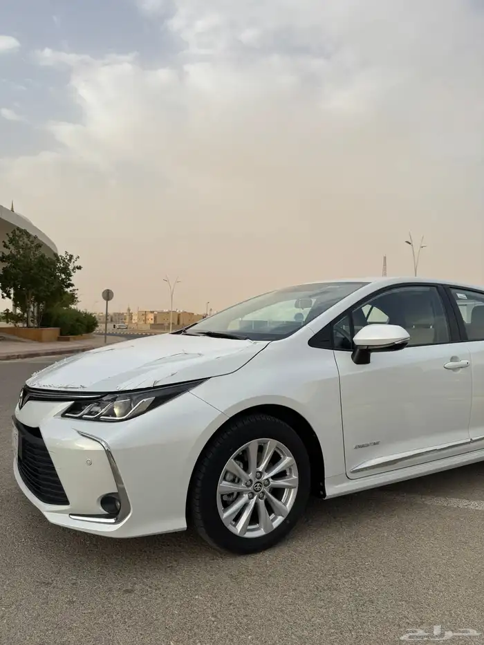 كورولا 2024 XLi مطور مكينه 2000 31