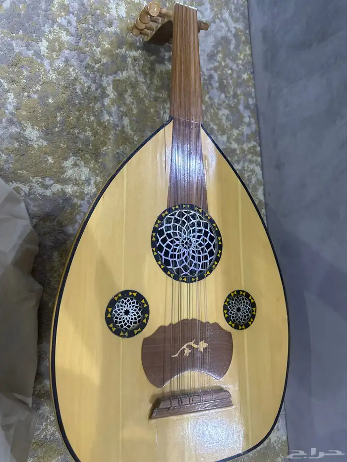 عود موسيقي 1
