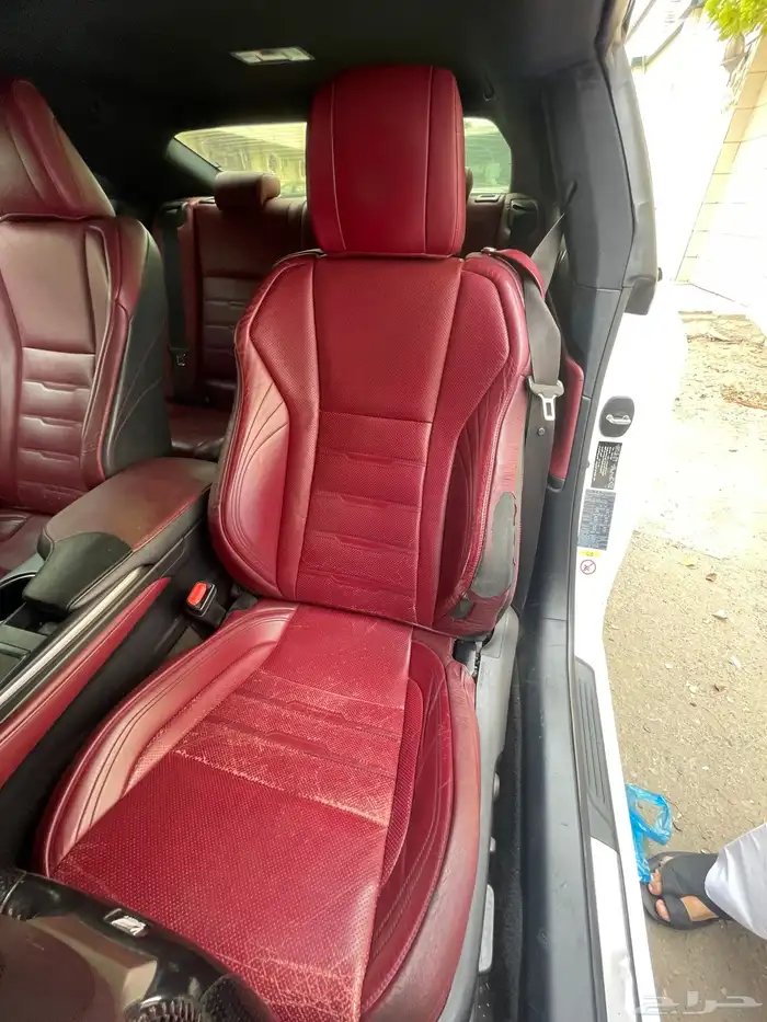 لكزس RC350 F 9