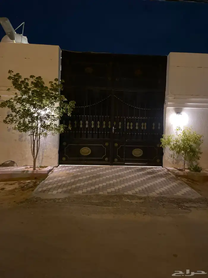 استراحة البيرق للايجار اليومى التواصل واتساب 0