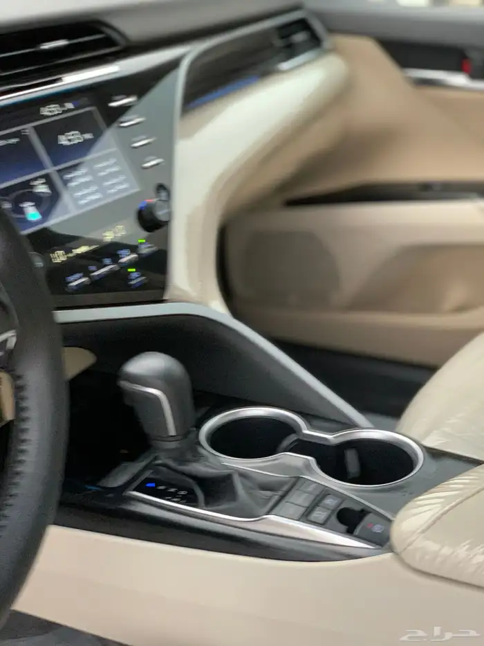 كامري قراندي هايبرد V4 فل كامل قمة النظافة 41