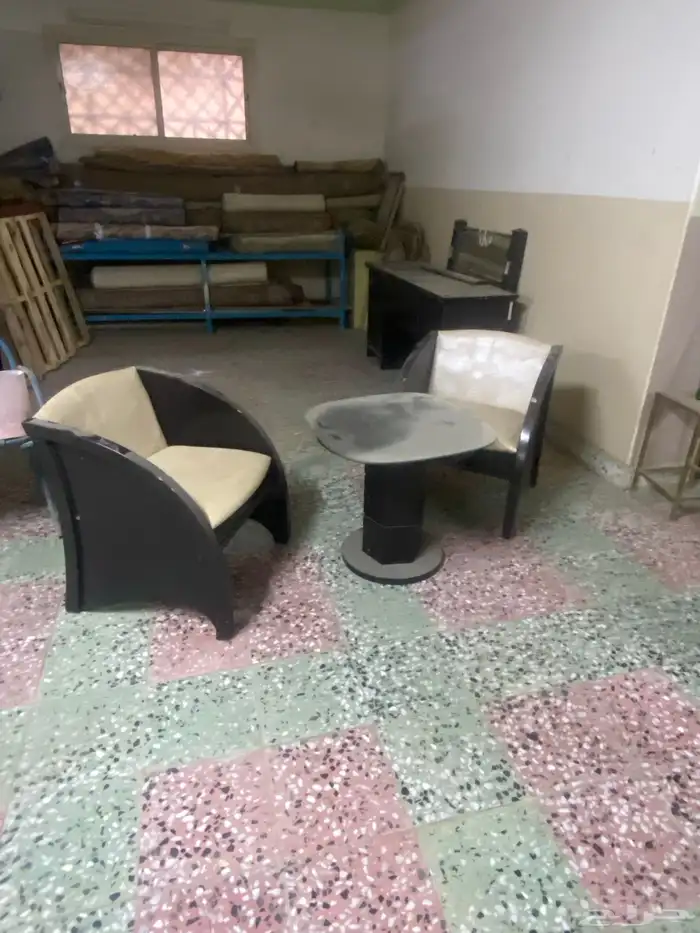 تسريح مع كراسي حقها 4